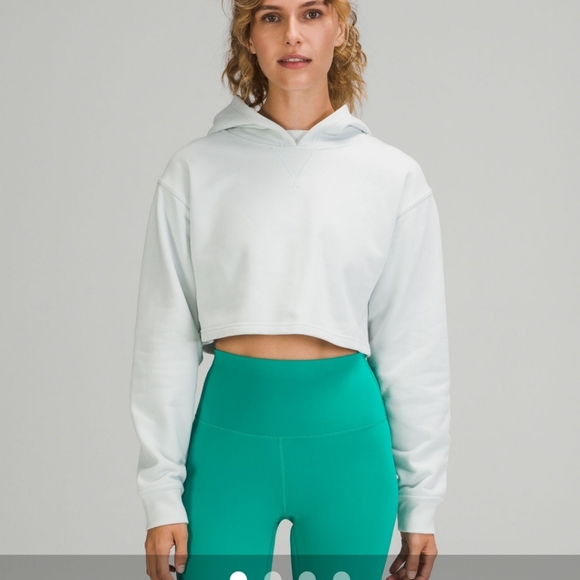 Lululemon all yours cropped hoodie size 6 color =ocean air - Picture 1 of 9
